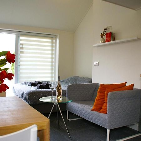 Self-Catering Studio Thorbecke ซัลต์โบมเมล ภายนอก รูปภาพ