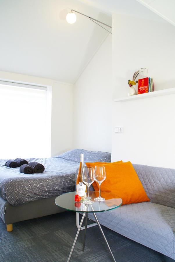 Self-Catering Studio Thorbecke ซัลต์โบมเมล ภายนอก รูปภาพ