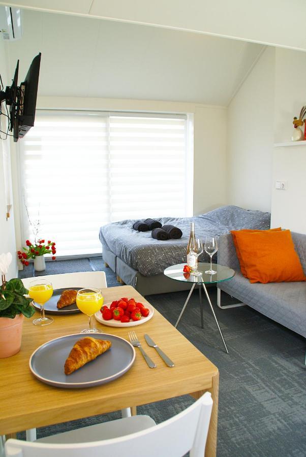 Self-Catering Studio Thorbecke ซัลต์โบมเมล ภายนอก รูปภาพ
